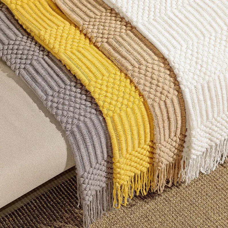 Farmhouse Tassel Throw